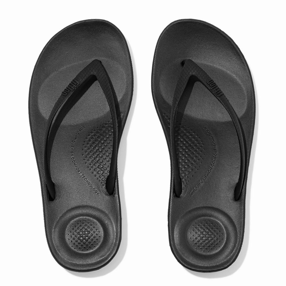 Black Women's Fitflop IQUSHION Ergonomic Flip Flops | HU7615429