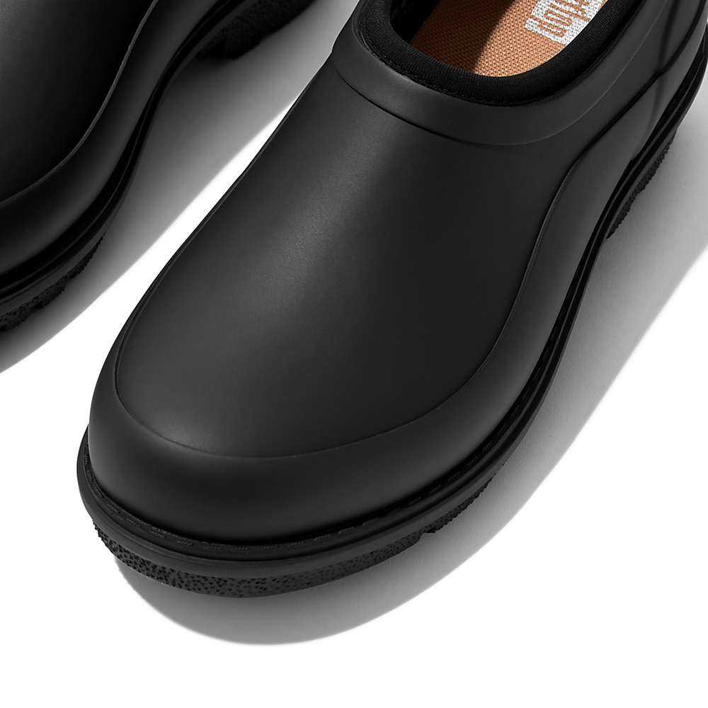 Black Women's Fitflop WONDERCLOG Waterproof Rubber Clogs | RP5172398