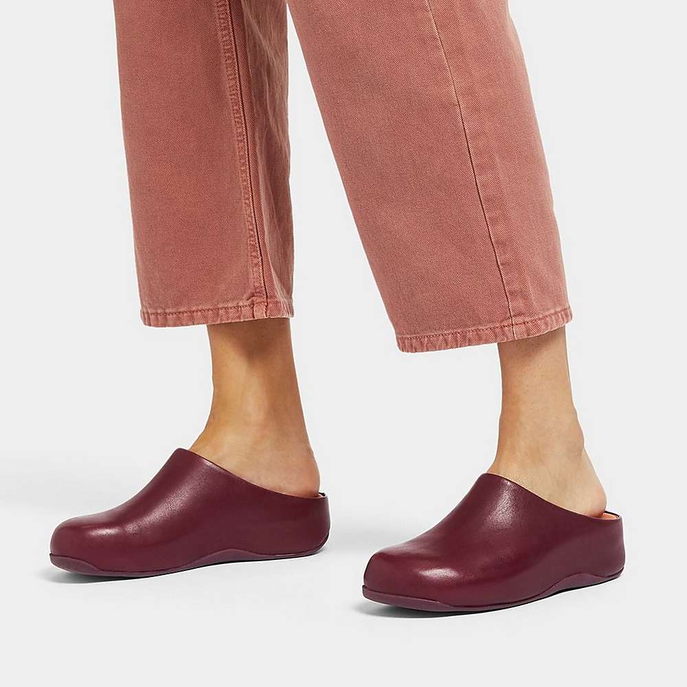 Burgundy Women's Fitflop SHUV Leather Clogs | OH1759846