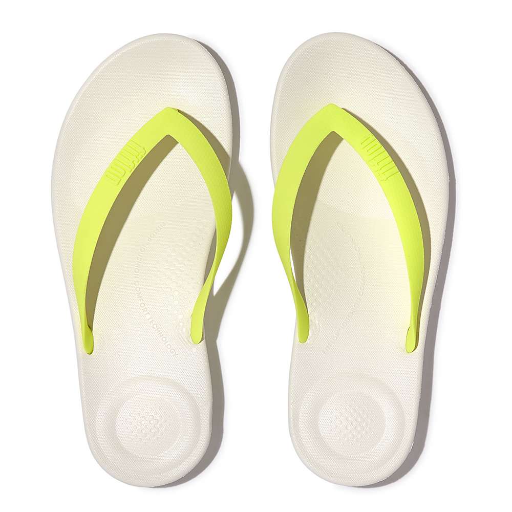 White/Yellow Men's Fitflop IQUSHION Ergonomic Flip Flops | PR3580964